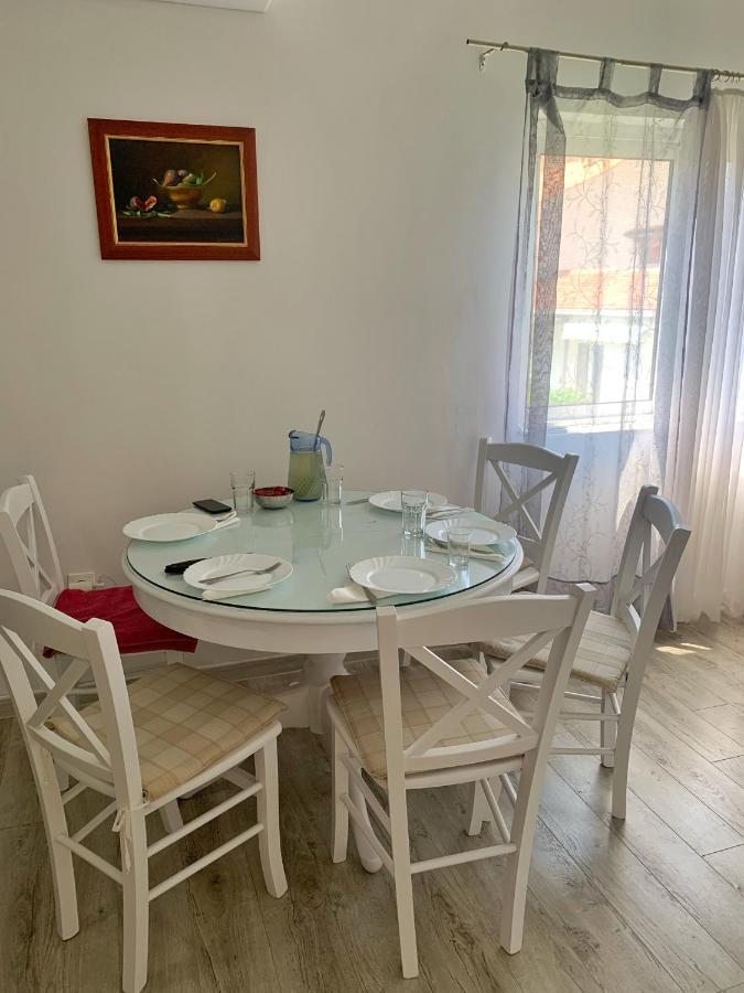 Antony 2 Apartman *