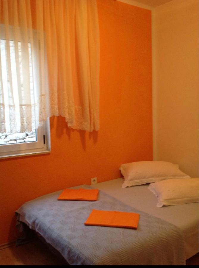 Antony 2 Apartment *